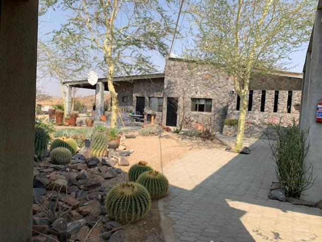 3 Aloes Guesthouse Uis Bagian luar foto